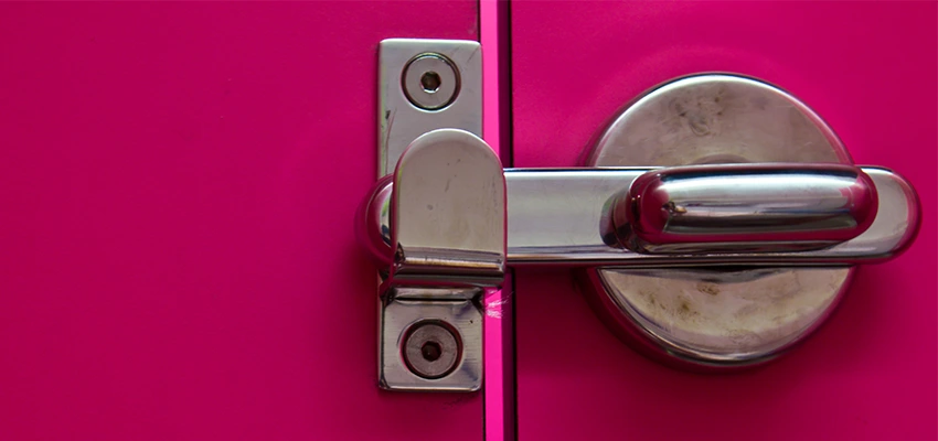 Childproof Gate Lock in Riverbank, California